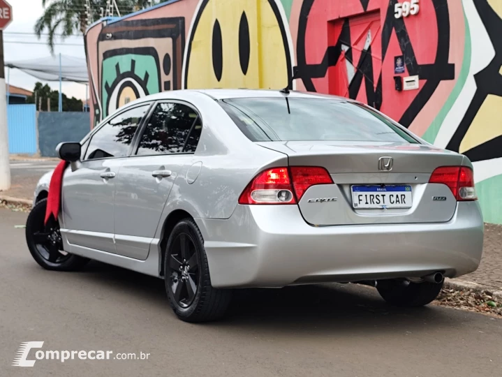 CIVIC 1.8 LXS 16V FLEX 4P AUTOMÁTICO