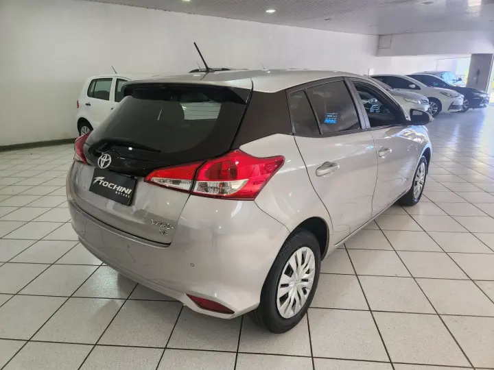 Yaris Hatch 1.3 16V 4P FLEX XL MULTIDRIVE AUTOMÁTICO CVT