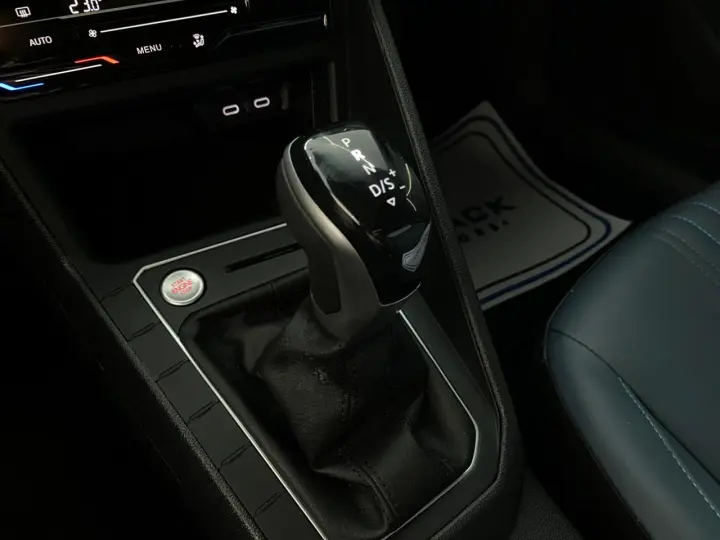 Nivus Highline 1.0 200 TSI Flex Aut.