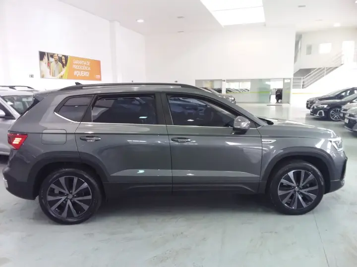 TAOS 1.4 250 TSI TOTAL FLEX COMFORTLINE AUTOMÁTICO