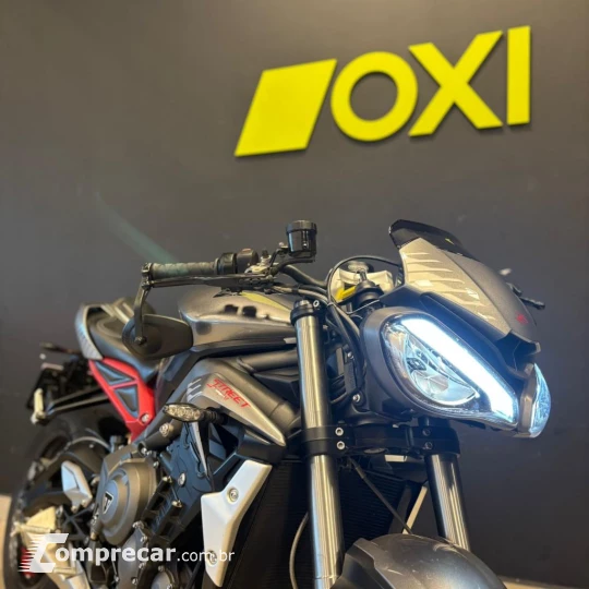 STREET TRIPLE 765 RS