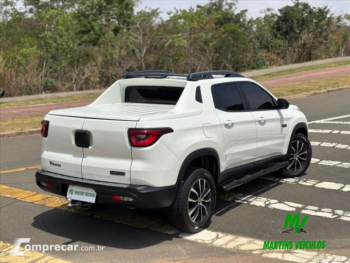 TORO 2.0 16V Turbo Ultra 4WD