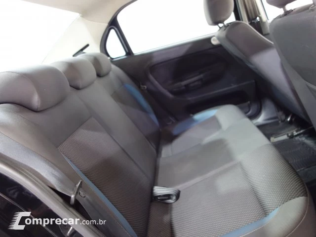 VOYAGE - 1.6 MSI TOTAL COMFORTLINE 4P MANUAL