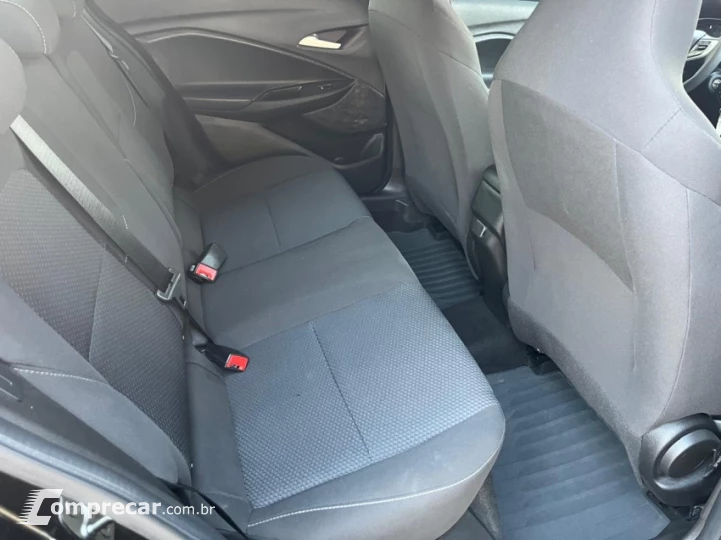 ONIX 1.0 Turbo Plus LT