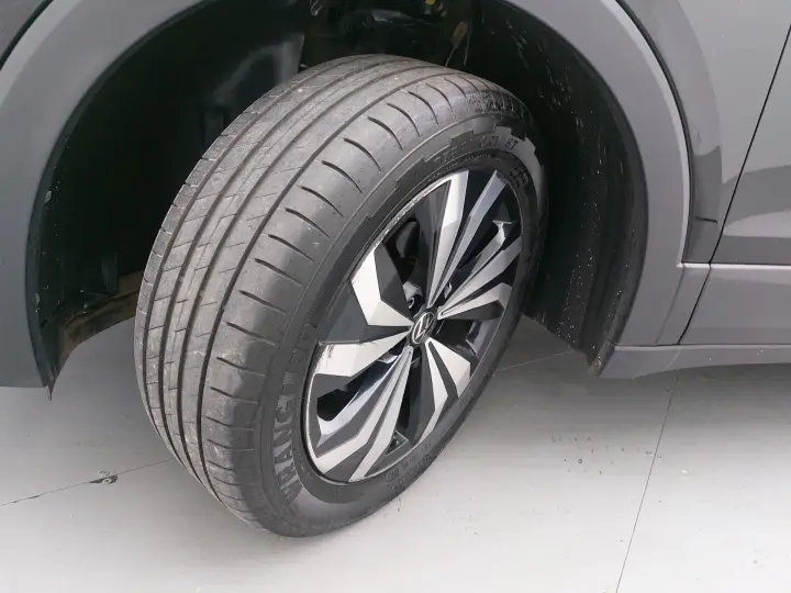 T-CROSS 1.0 200 TSI TOTAL FLEX AUTOMÁTICO