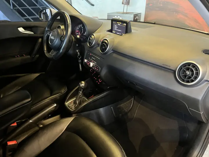 A1 1.4 16V 4P TFSI SPORTBACK ATRACTION S-TRONIC AUTOMÁTICO