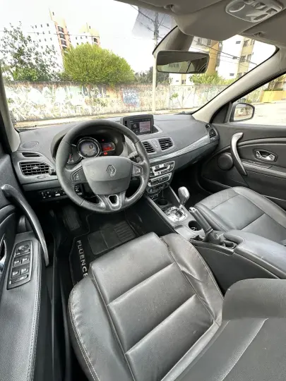 FLUENCE 2.0 Dynamique 16V