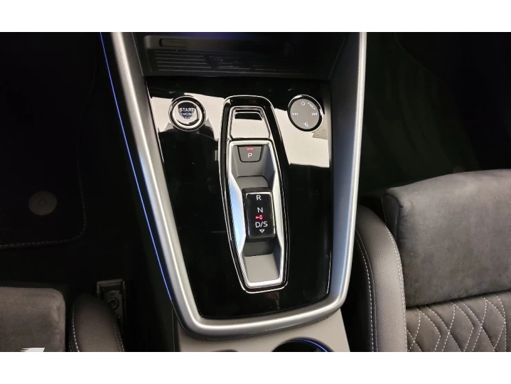 A3 2.0 40 TFSI GASOLINA SEDAN PERFORMANCE BLACK S-TRONIC