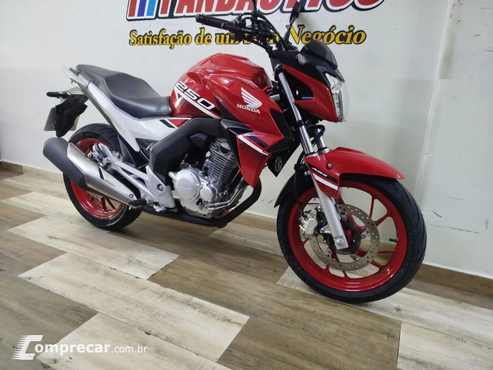 CB 250F Twister 250 cc