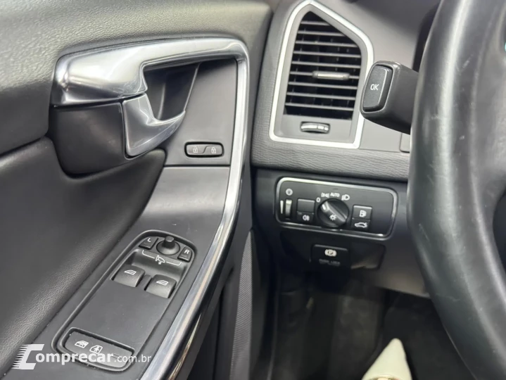 XC60 2.0 T5 DYNAMIC FWD TURBO 4P AUTOMÁTICO