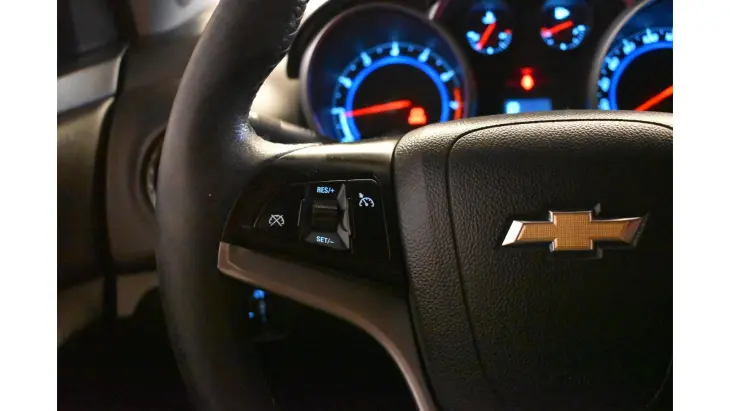 CRUZE SEDAN - 1.8 LT 16V 4P AUTOMÁTICO