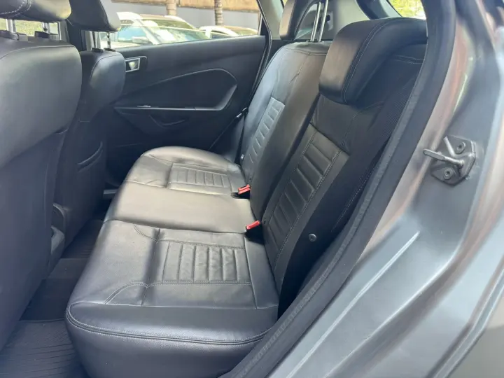 FIESTA 1.6 Titanium Hatch 16V