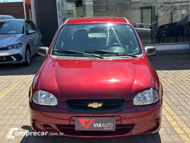 CLASSIC - 1.0 MPFI VHCE 8V 4P MANUAL