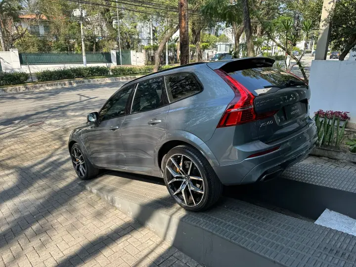 XC60 2.0 T8 Hybrid Polestar Engineered AWD Geartronic