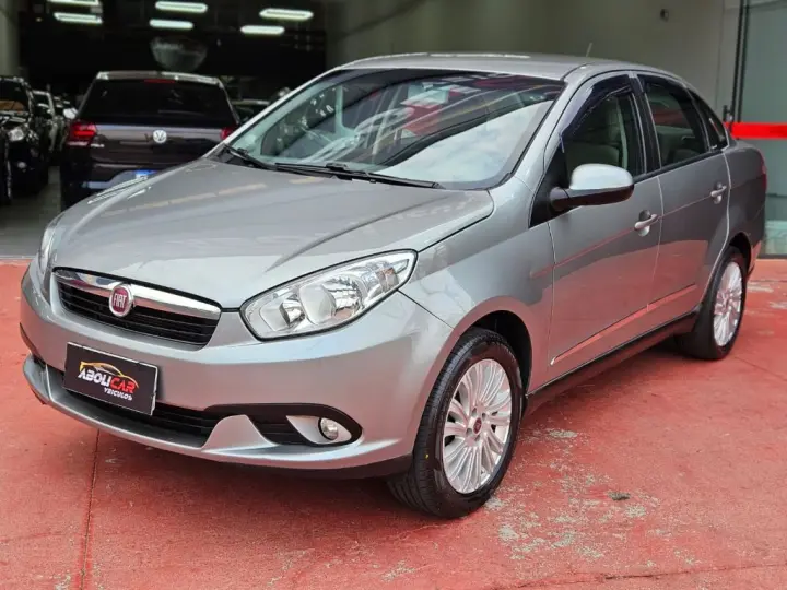 Grand Siena ESSENCE 1.6 Flex 16V