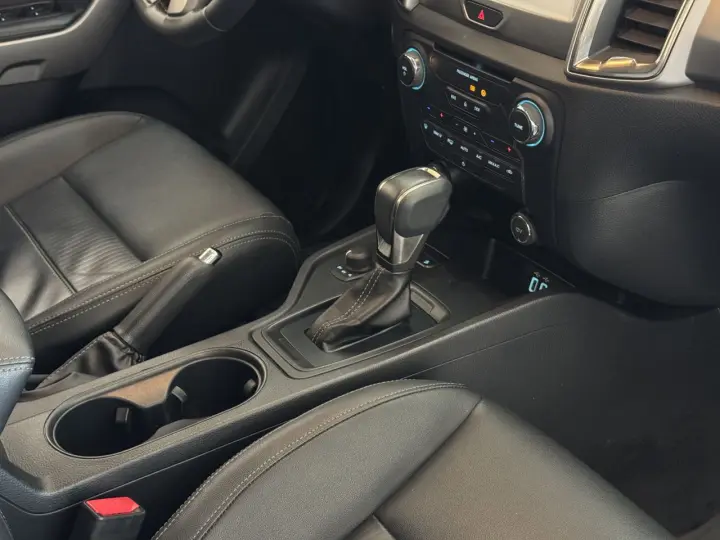 Ranger 3.2 20V CABINE DUPLA 4X4 LIMITED TURBO DIESEL AUTOMÁT