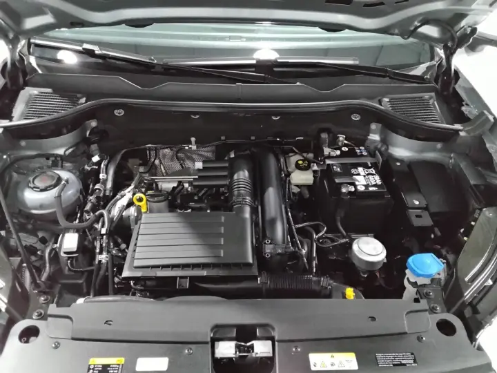 TAOS 1.4 250 TSI TOTAL FLEX COMFORTLINE AUTOMÁTICO