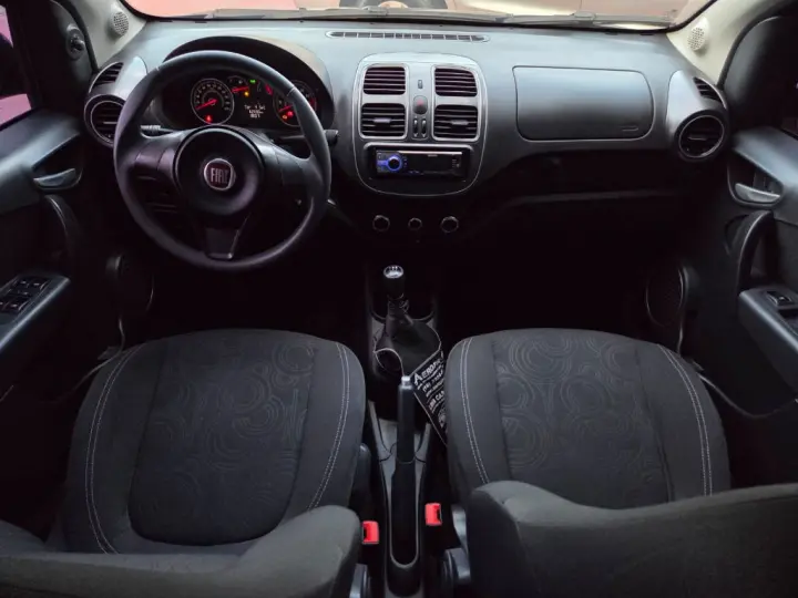 Grand Siena ATTRACTIVE 1.0 Flex 8V 4p