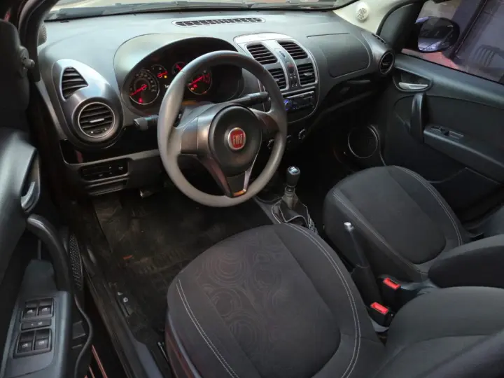 Grand Siena ATTRACTIVE 1.0 Flex 8V 4p