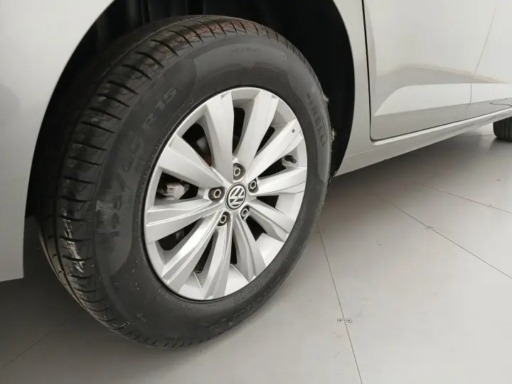 VIRTUS 1.0 200 TSI COMFORTLINE AUTOMÁTICO