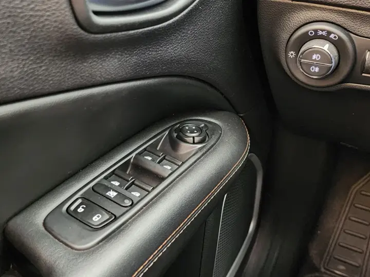 COMPASS SPORT 2.0 4x2 Flex 16V Aut.