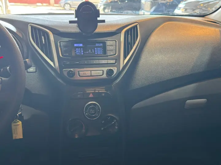 HB20S 1.0 COMFORT PLUS 12V FLEX 4P MANUAL