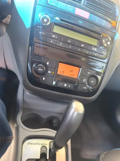 LINEA 1.8 Absolute 16V