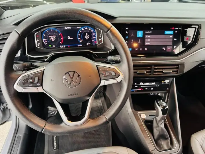 NIVUS HIGHLINE 1.0 200 TSI FLEX AUT.