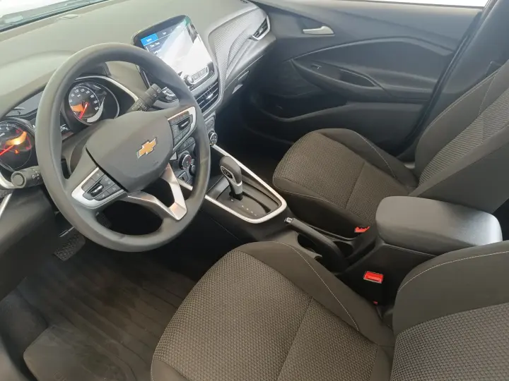 ONIX 1.0 TURBO LT AUTOMÁTICO