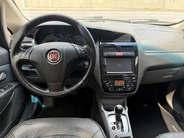 LINEA - 1.8 ABSOLUTE 16V 4P AUTOMATIZADO