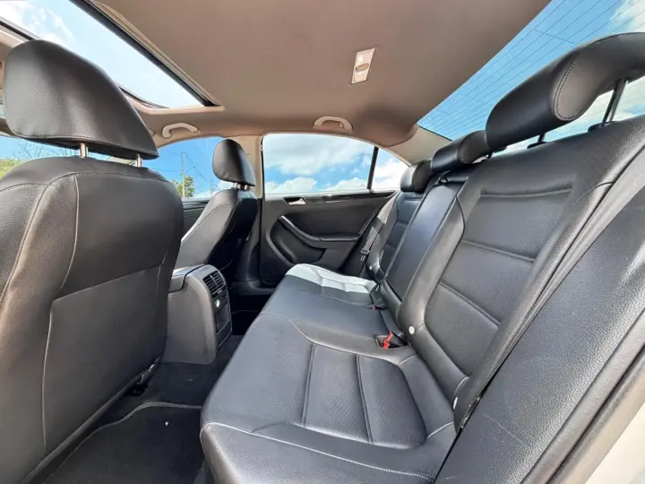 Jetta 2.0 Comfortline Tiptronic (Flex)