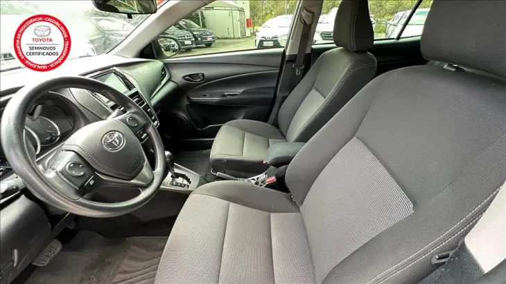 YARIS 1.5 16V FLEX SEDAN XL MULTIDRIVE