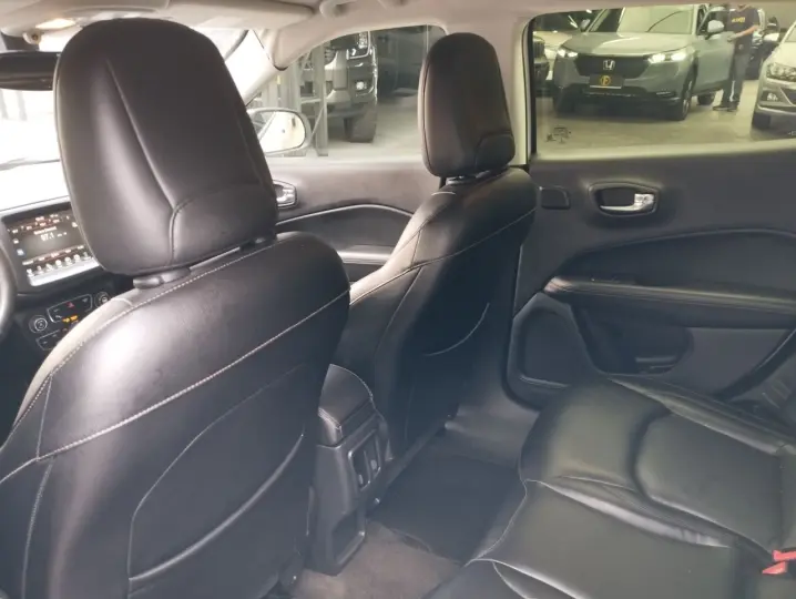 Compass 2.0 16V 4P LONGITUDE FLEX AUTOMÁTICO