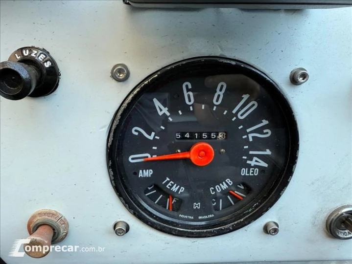 JEEP 2.6 6 Cilindros 12V