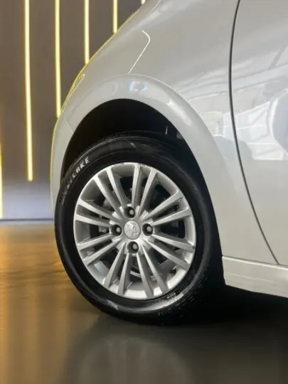 208 1.2 Active Pack 12V