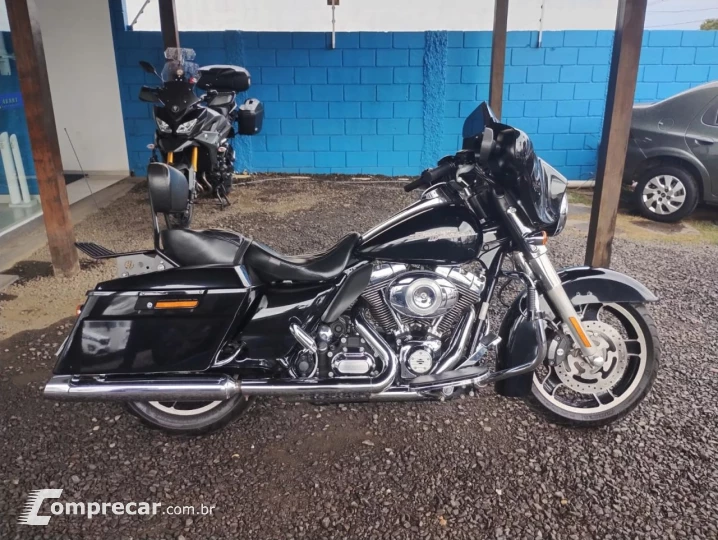 Street Glide FLHX 1700
