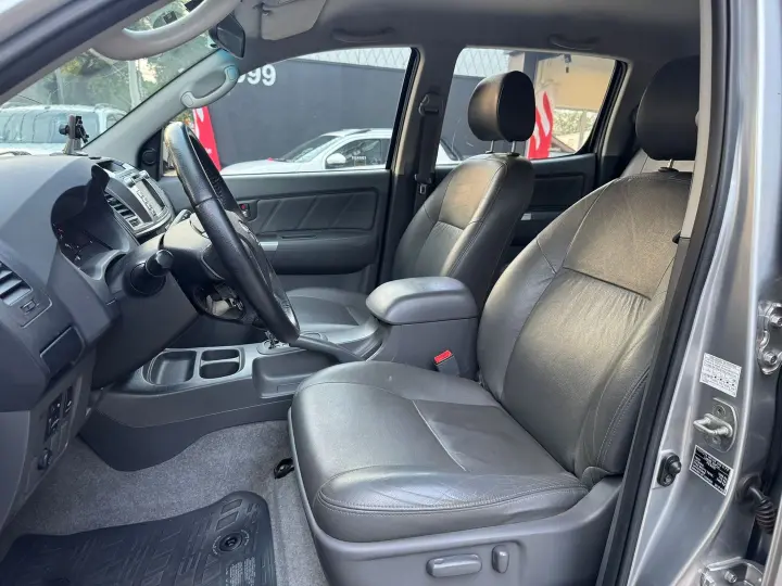 Hilux 2.7 Srv 4X2 Cd 16V Flex 4P Automático