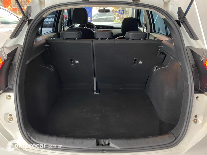 KICKS Active 1.6 16V Flex Aut.