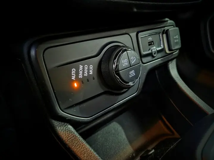 RENEGADE 2.0 16V TURBO DIESEL LONGITUDE 4P 4X4 AUTOMATICO