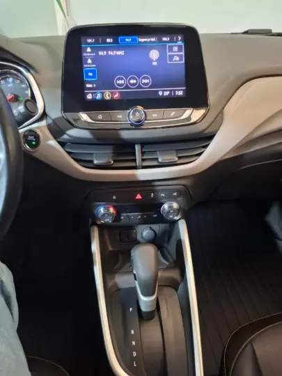 ONIX 1.0 Turbo Plus Premier