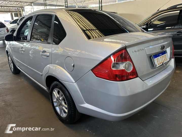 FIESTA 1.6 Rocam Sedan 8V