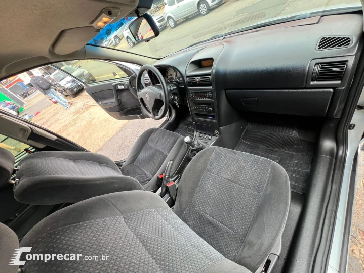 ASTRA 2.0 MPFI Advantage 8V