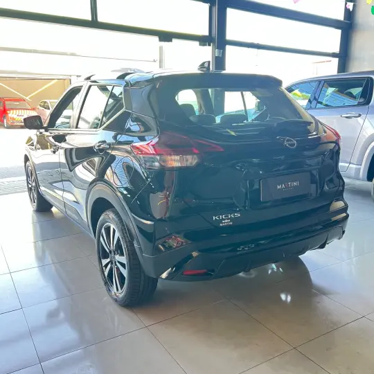 KICKS Exclusive 1.6 16V Flex Aut.