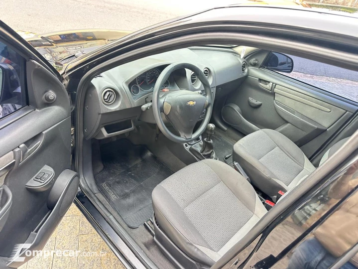 CELTA 1.0 MPFI LT 8V