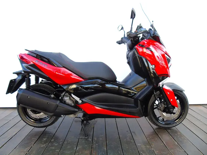 YAMAHA XMAX 250 ABS