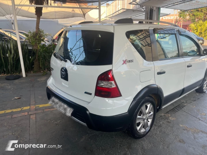 LIVINA 1.6 X-gear 16V