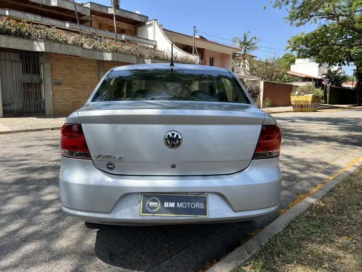 VOYAGE 1.0 12V MPI Totalflex