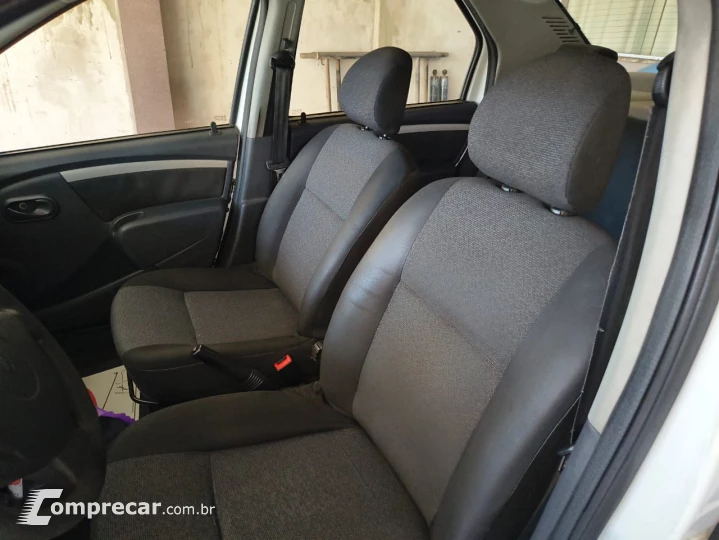 LOGAN 1.0 Authentique 16V