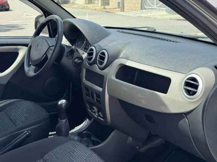 SANDERO 1.6 Expression 8V Hi-torque