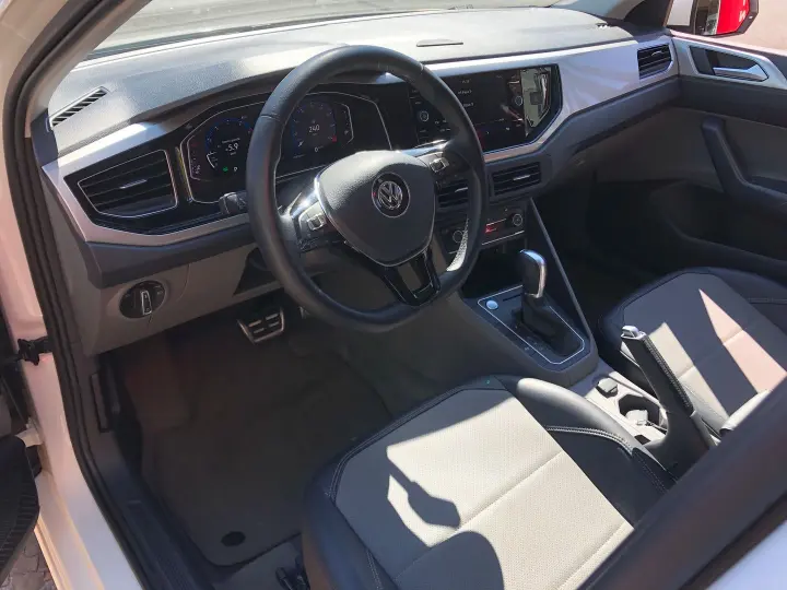 Virtus 1.0 200 Tsi Highline Automático